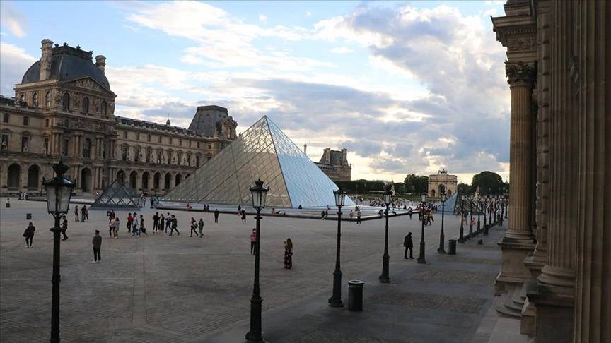 Louvre Müzesi'ni 7 dakikada nasıl soydular? Soygunun perde arkası 5
